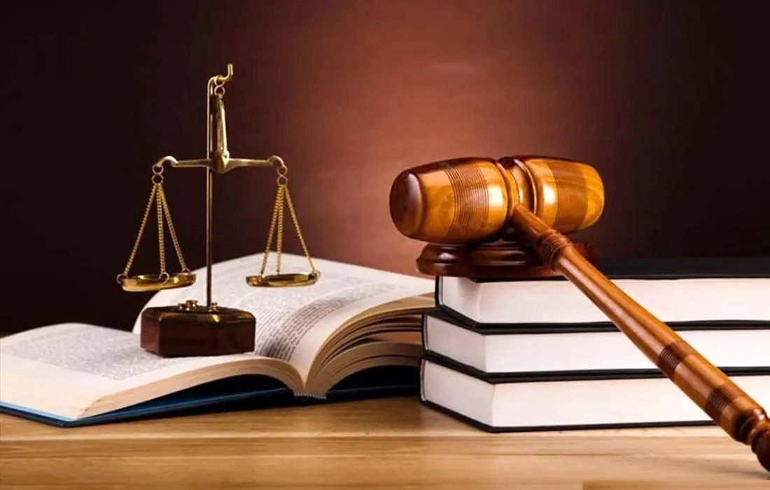آیا وکلا میتوانند در آزمون کارشناسی رسمی قوه قضاییه ۱۴۰۴ شرکت کنند؟