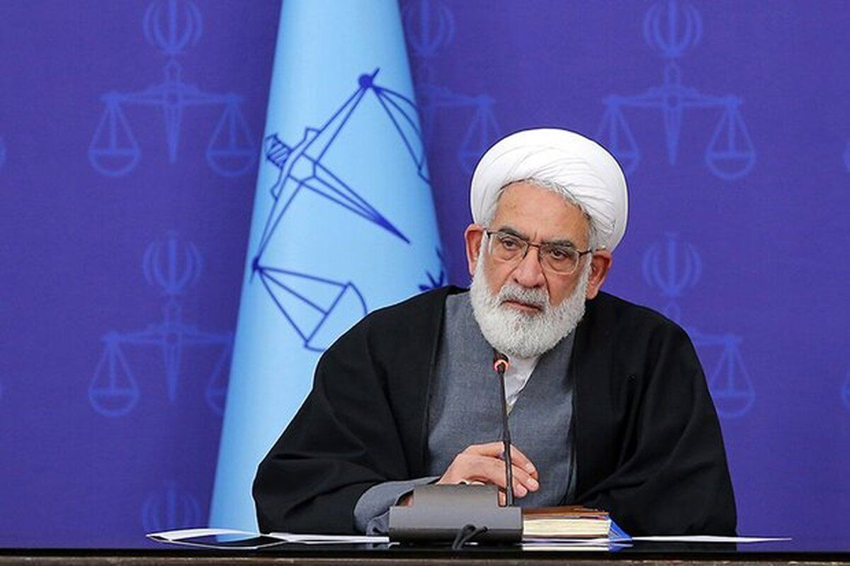 متاسفانه برخی کارکنان دادسراها و دادگاهها برخورد شایستهای با مردم ندارند